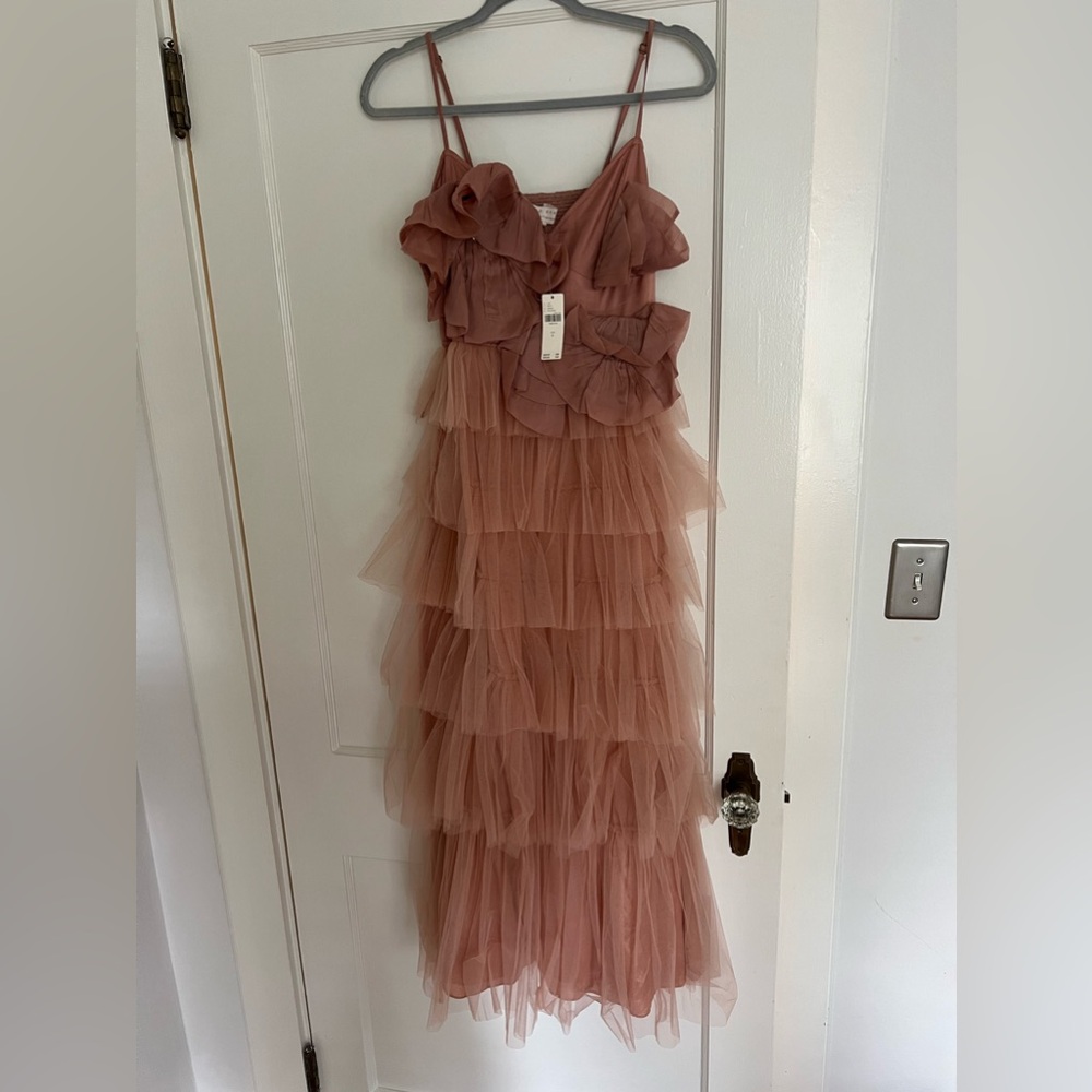 Kavita Bhartia Rosette Tiered Tulle Gown NWT Size 6